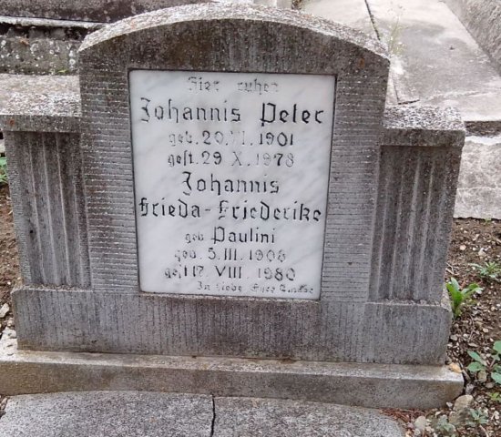 Johannis Peter 1901-1978 Paulini Friedericke 1908-1980 Grabstein